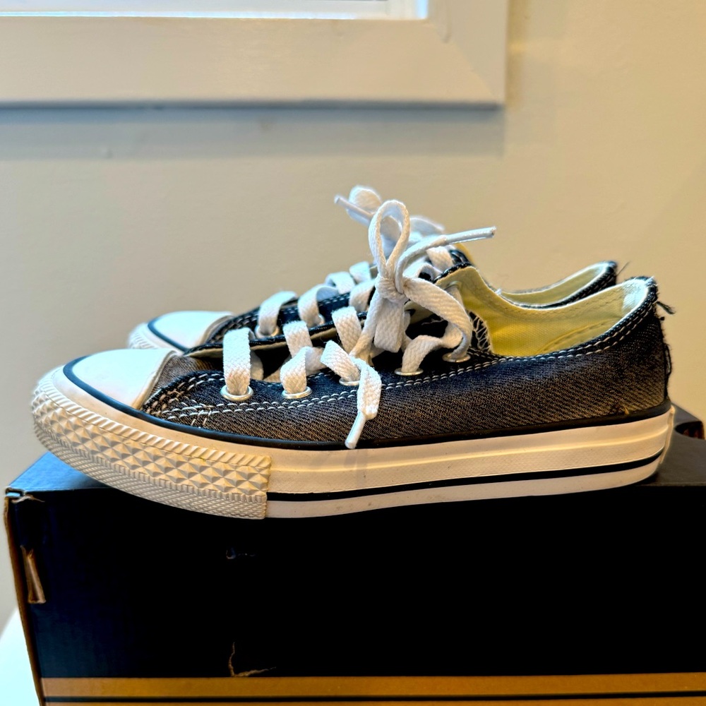 Kids size 12 OX Denim Converse. Size 12. Black and gray.